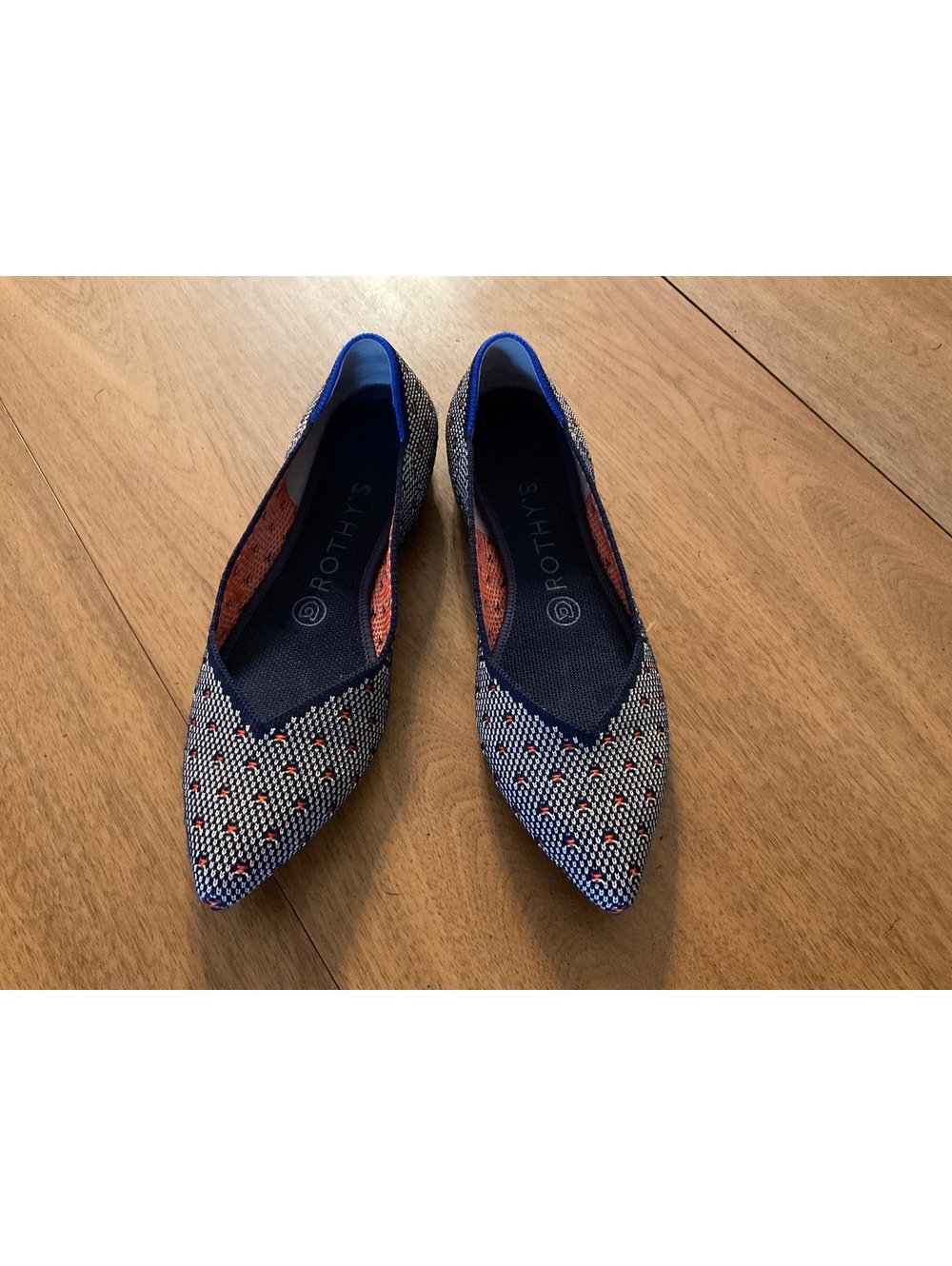 Rothy’s The Point Pointed Toe Flats Coral Dot Limited Edition Size 7.5